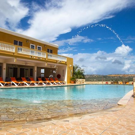 Hillside Resort Bonaire Кралендижк Екстериор снимка
