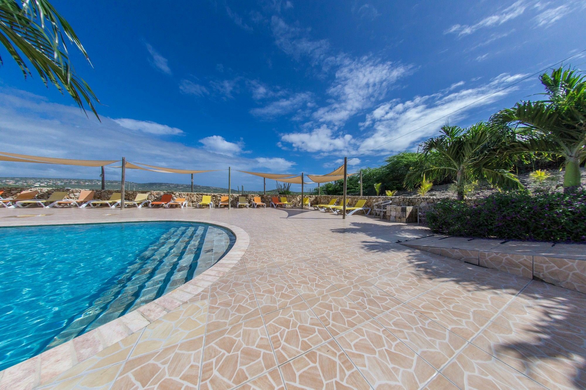 Hillside Resort Bonaire Кралендижк Екстериор снимка