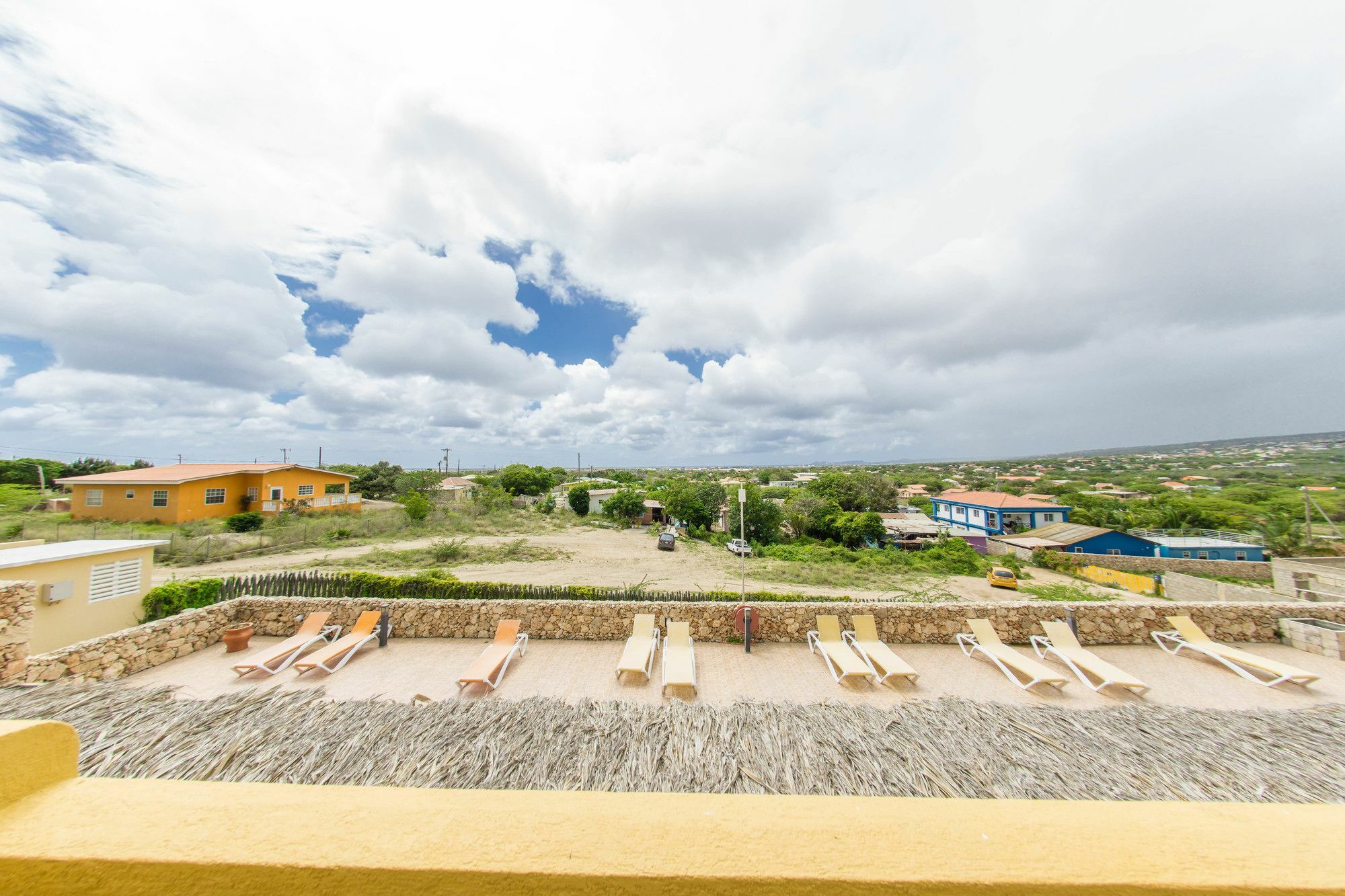 Hillside Resort Bonaire Кралендижк Екстериор снимка