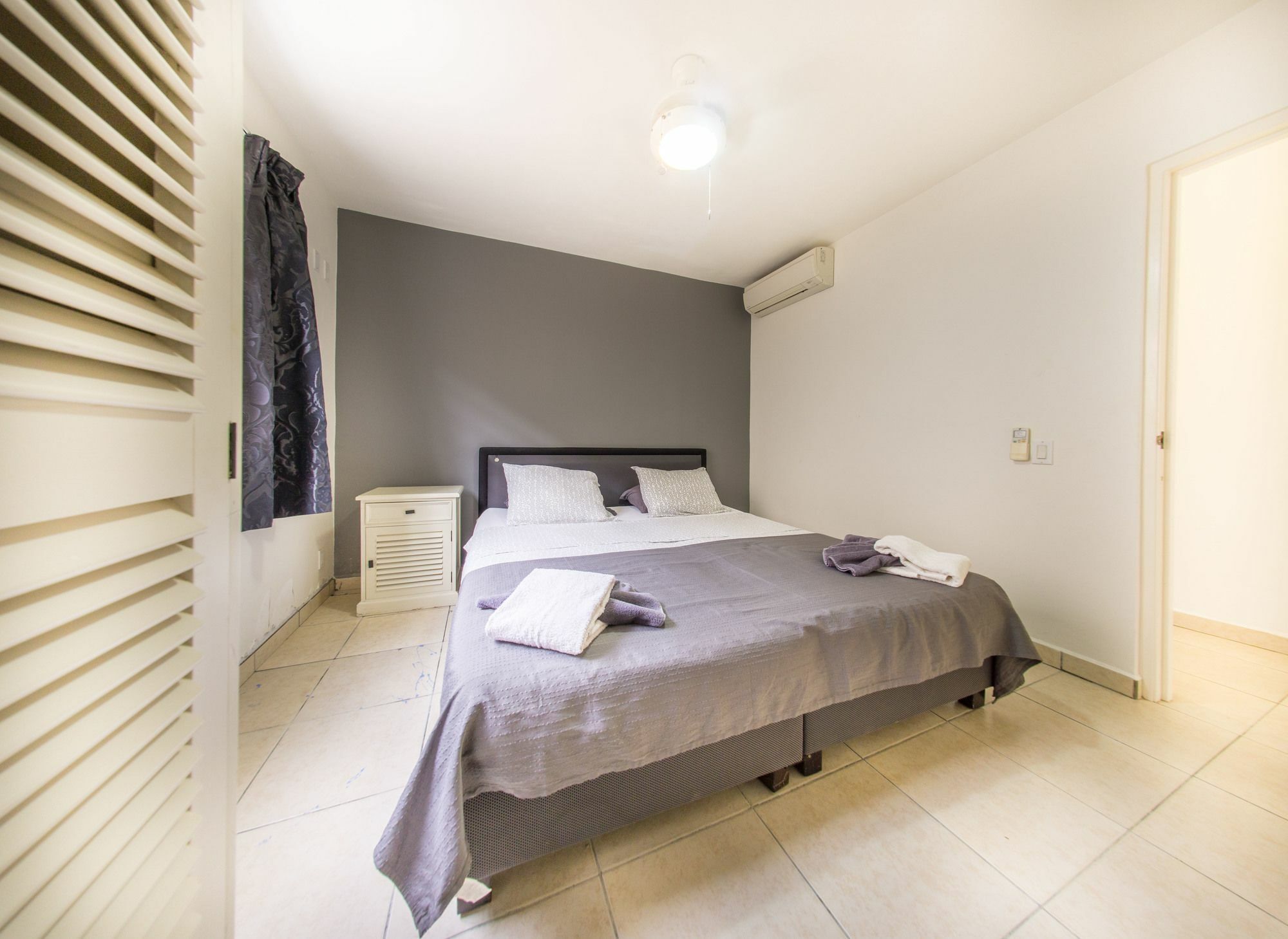 Hillside Resort Bonaire Кралендижк Екстериор снимка