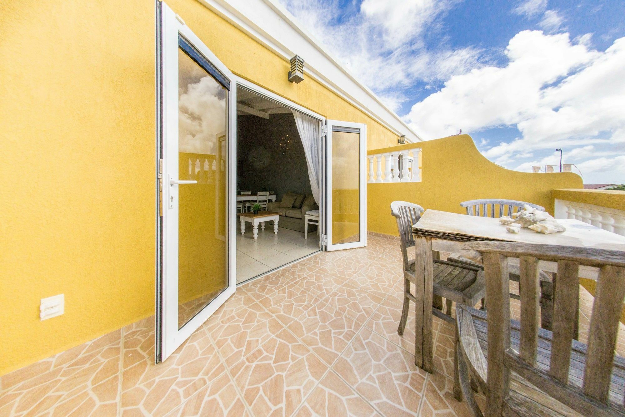 Hillside Resort Bonaire Кралендижк Екстериор снимка