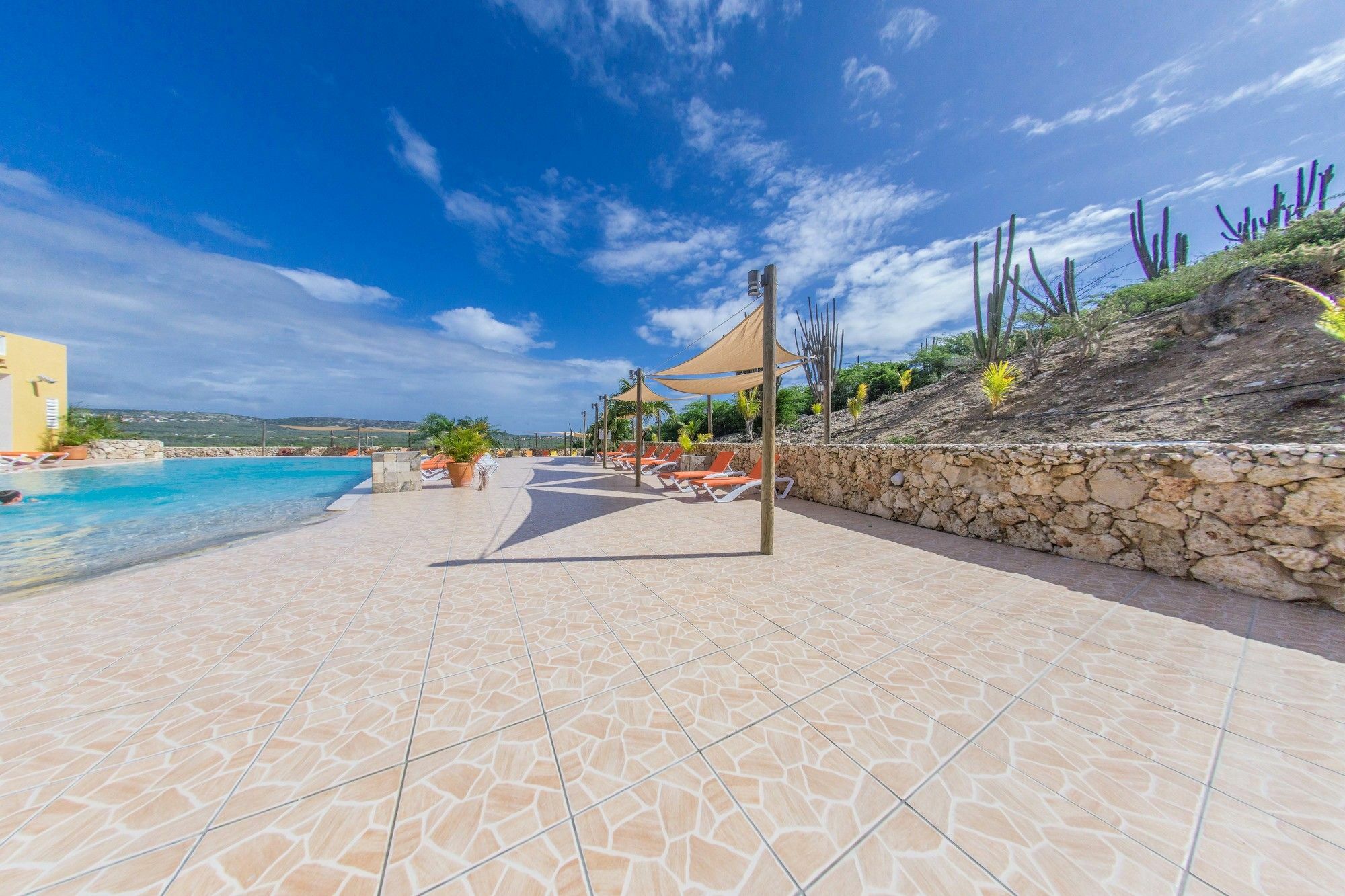 Hillside Resort Bonaire Кралендижк Екстериор снимка