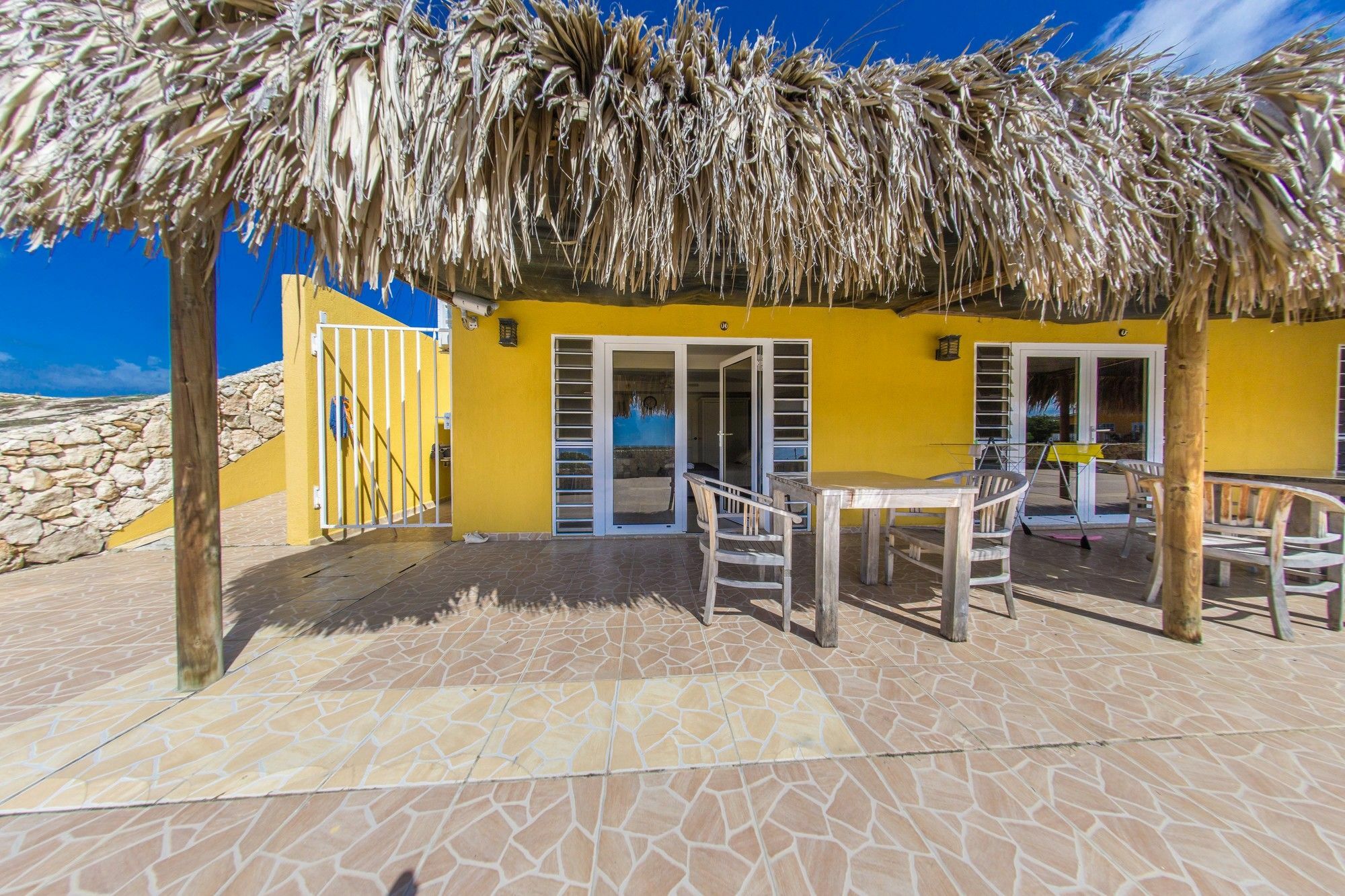 Hillside Resort Bonaire Кралендижк Екстериор снимка