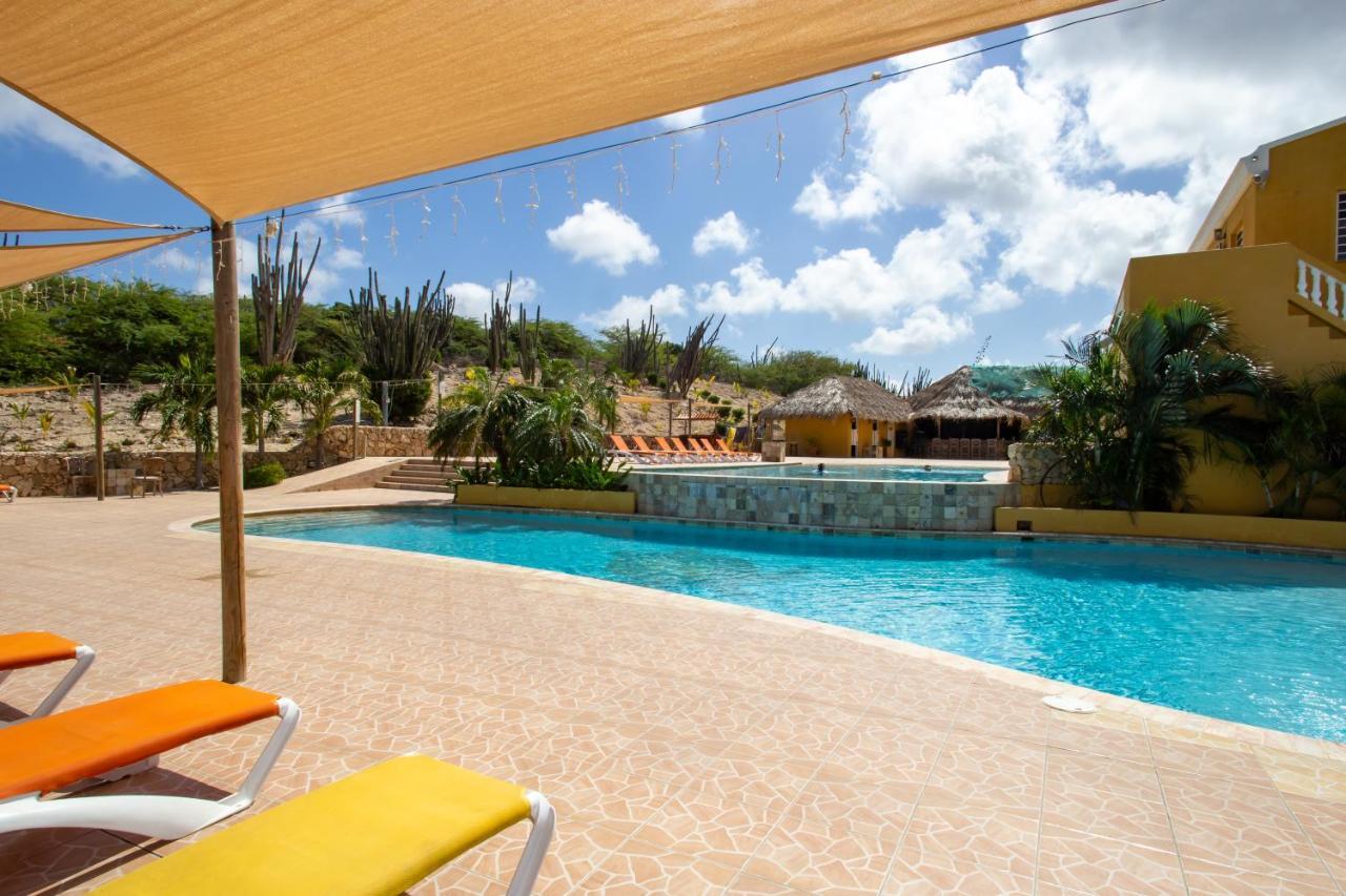 Hillside Resort Bonaire Кралендижк Екстериор снимка
