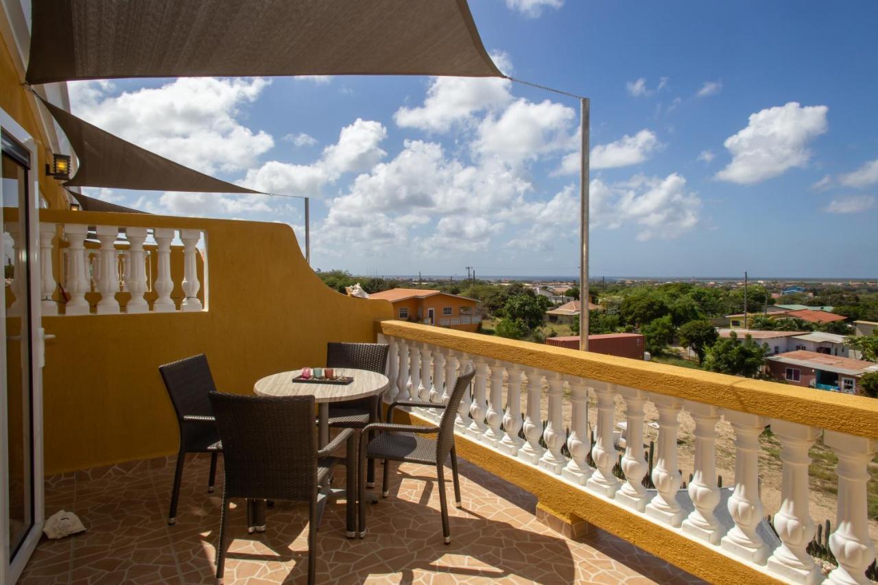 Hillside Resort Bonaire Кралендижк Екстериор снимка