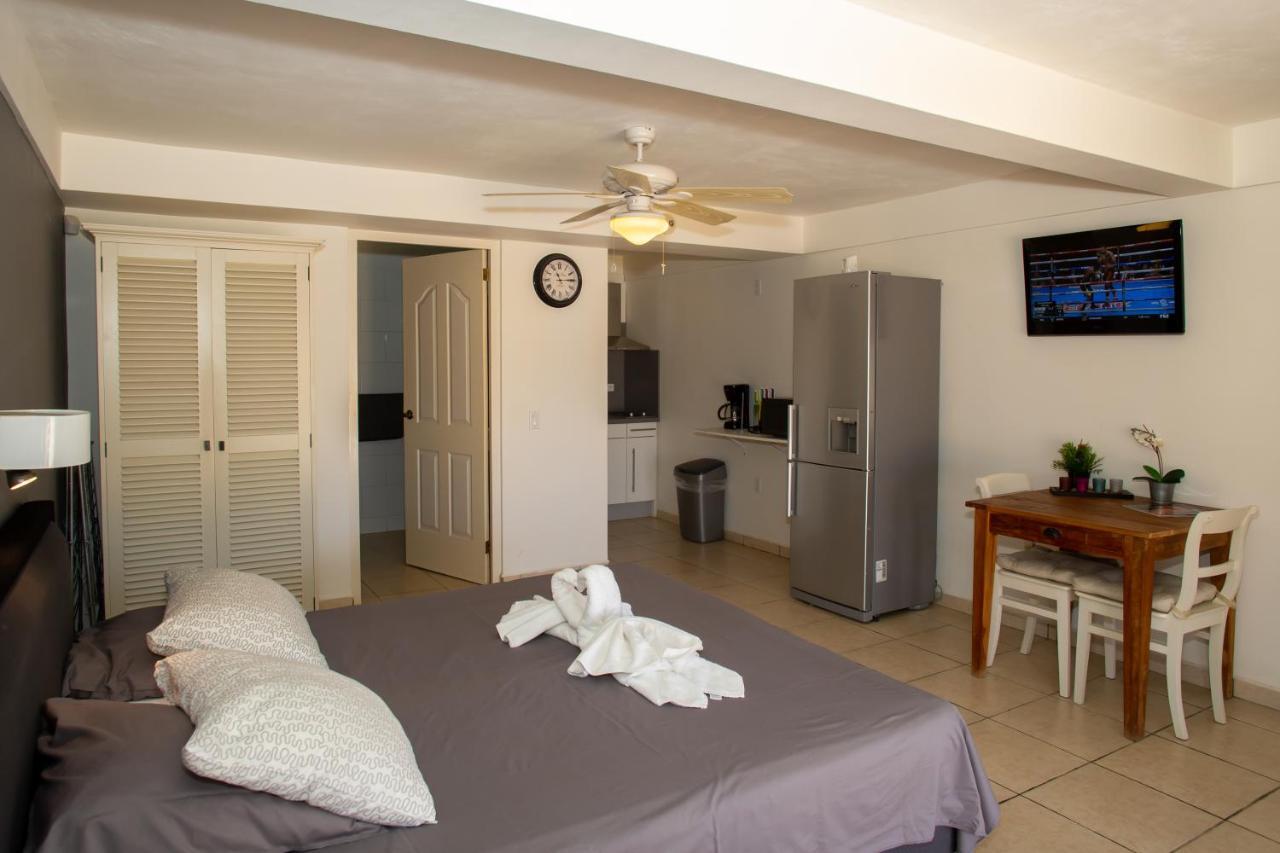 Hillside Resort Bonaire Кралендижк Екстериор снимка