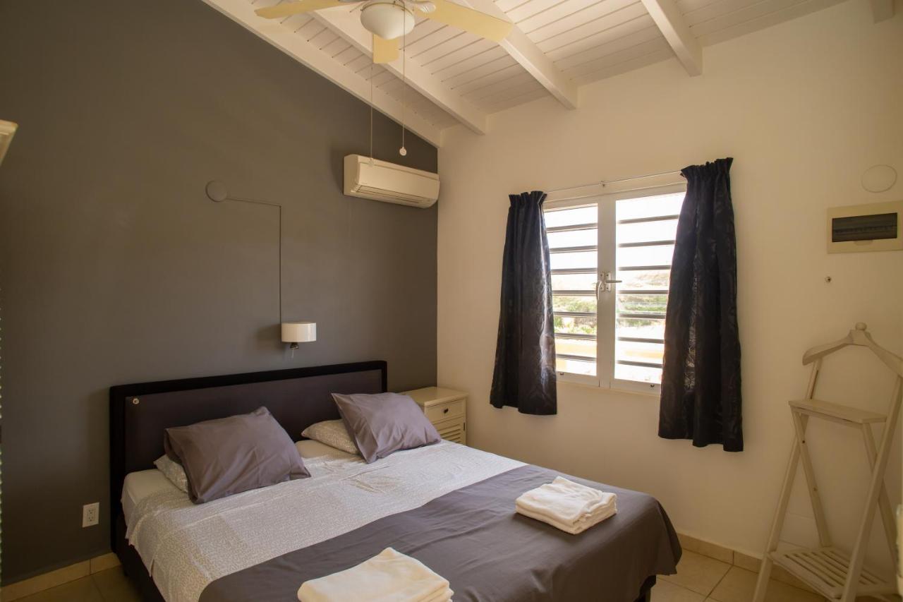 Hillside Resort Bonaire Кралендижк Екстериор снимка