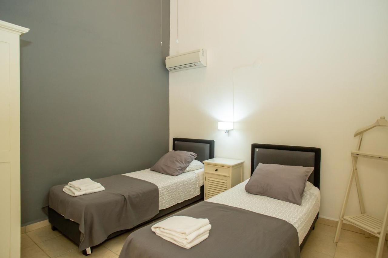 Hillside Resort Bonaire Кралендижк Екстериор снимка