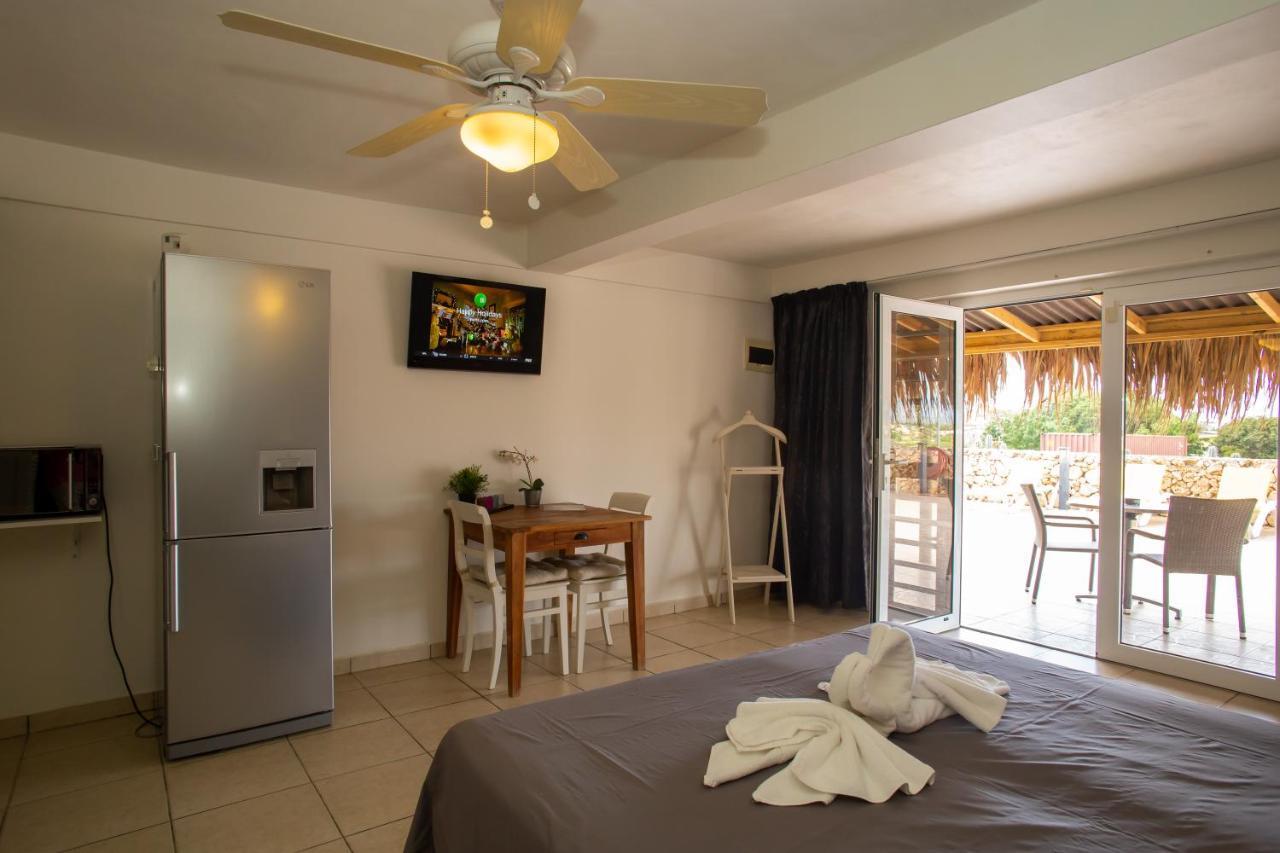 Hillside Resort Bonaire Кралендижк Екстериор снимка